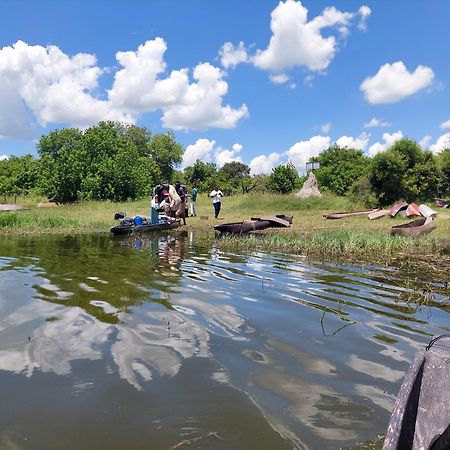 Golentle Home Stay Maun Bagian luar foto