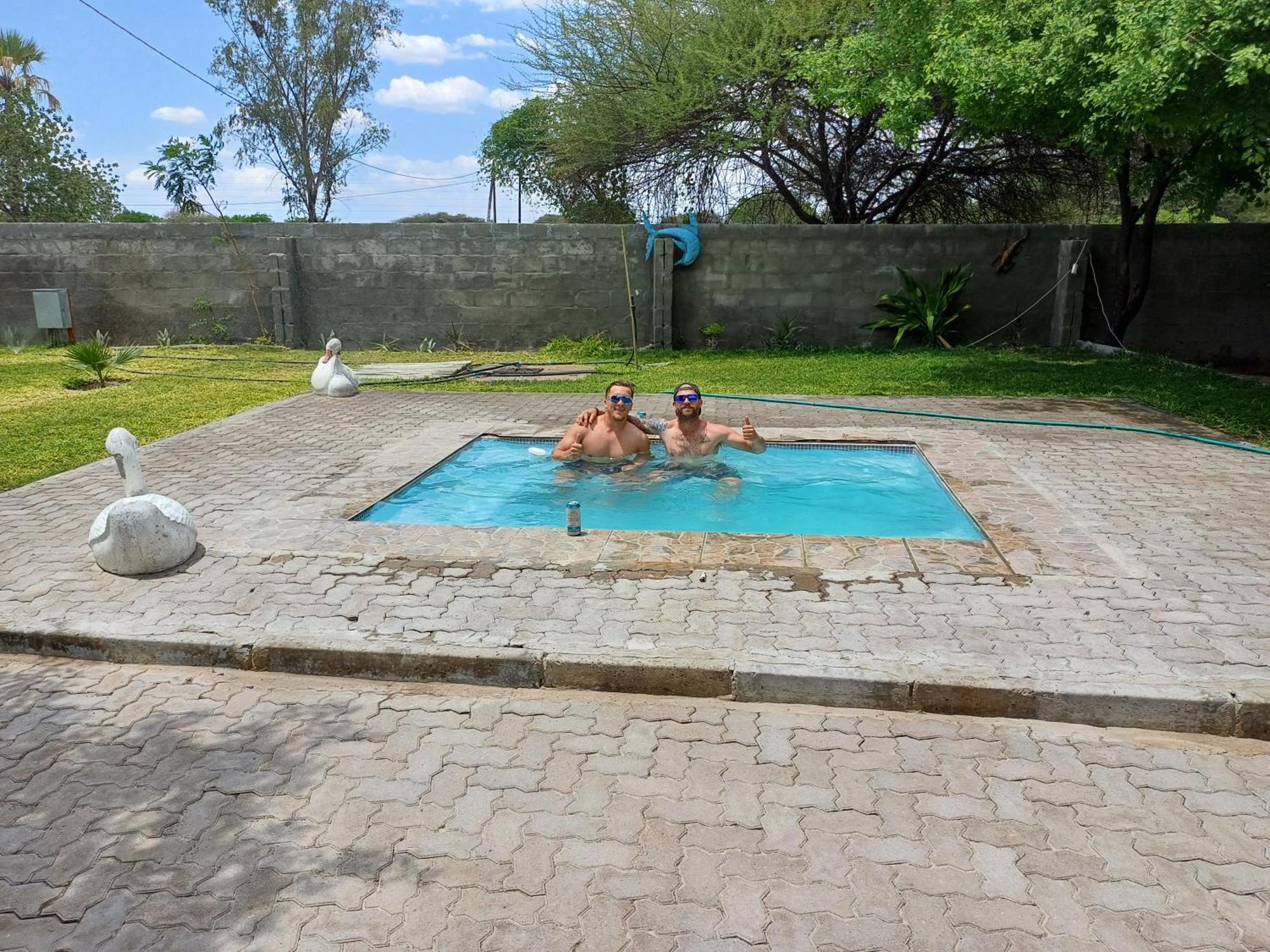 Golentle Home Stay Maun Bagian luar foto