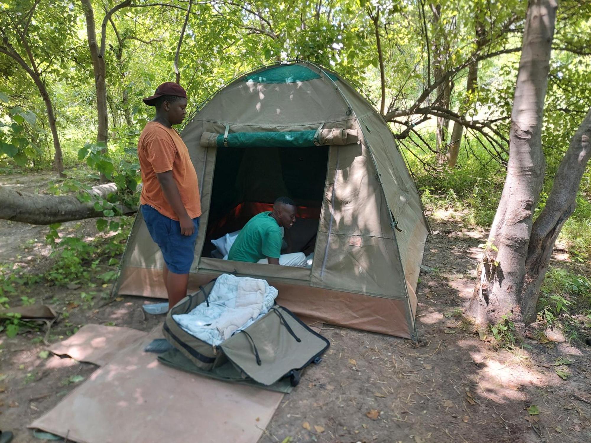 Golentle Home Stay Maun Bagian luar foto